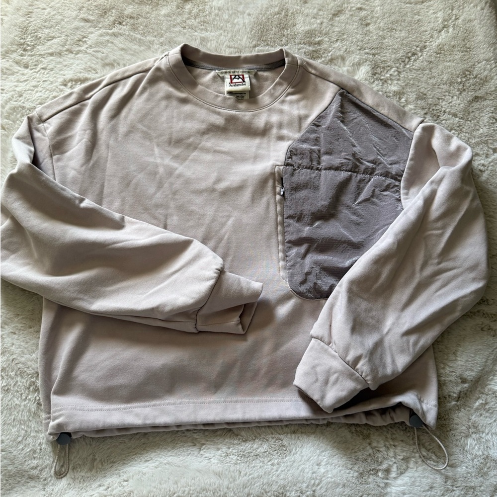 Avalanche women’s crew neck sweatshirt